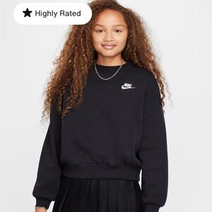 Nike Sportswear Club Fleece
Girls' Boxy Crew-Neck Sweatshirt oversized fit NWT